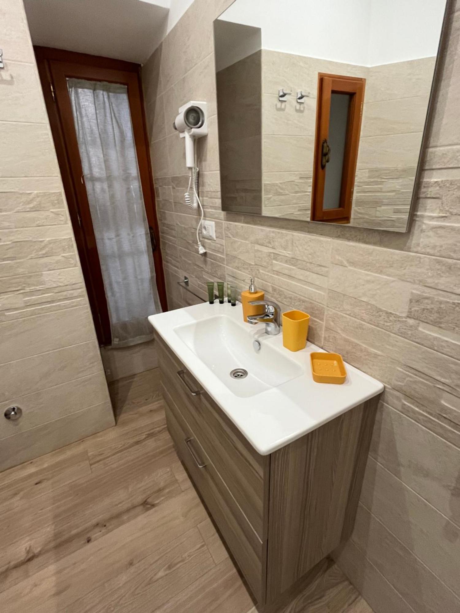 Ottaviano Lodge Roma Ngoại thất bức ảnh